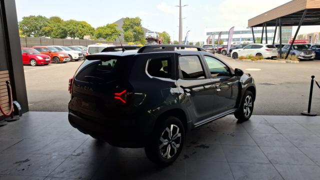 Dacia Duster image 1