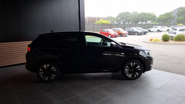 Opel Grandland image 9