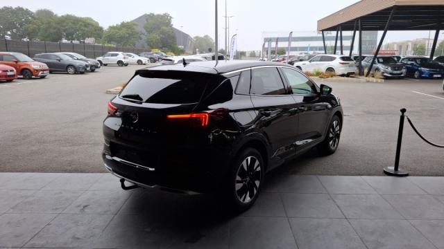 Opel Grandland image 1