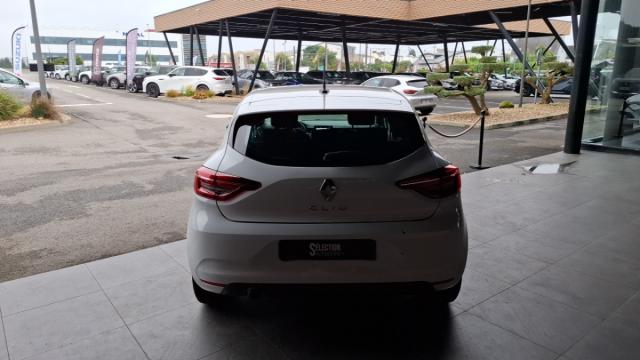 Renault Clio image 6