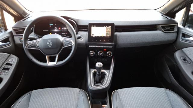 Renault Clio image 9