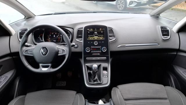 Renault Grand Scénic image 4
