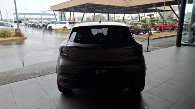 Renault Captur image 2