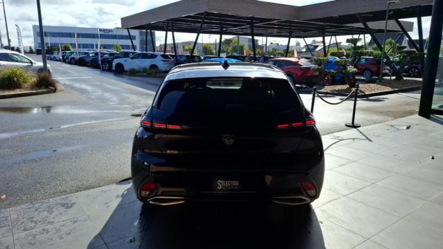 Peugeot 308 image 2