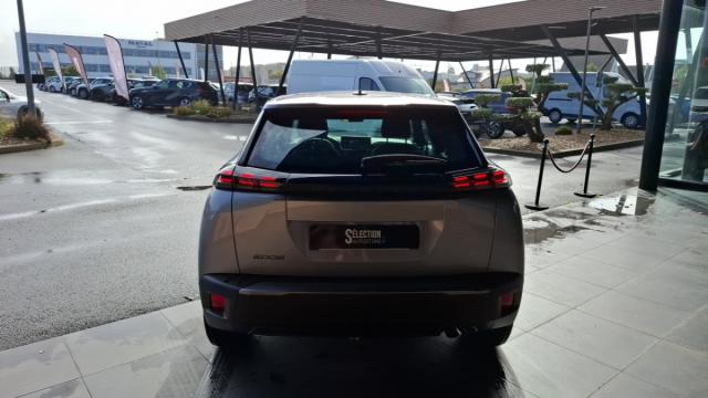 Peugeot 2008 image 2