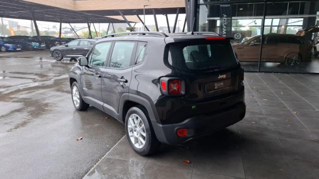 Jeep Renegade image 6