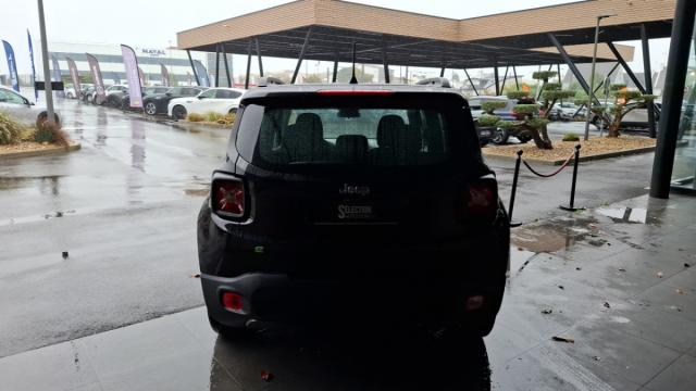 Jeep Renegade image 4
