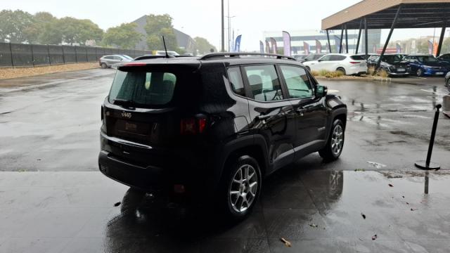 Jeep Renegade image 2