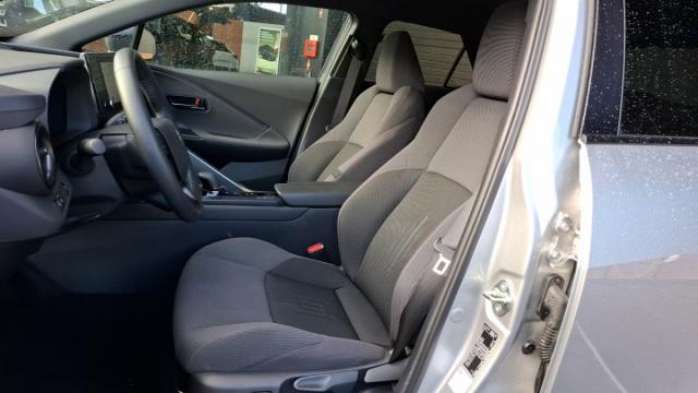Toyota C-Hr image 4