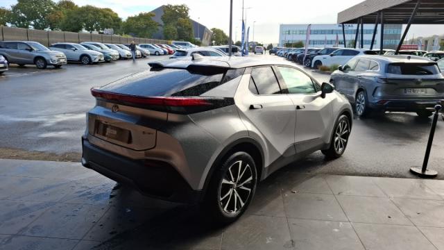Toyota C-Hr image 5