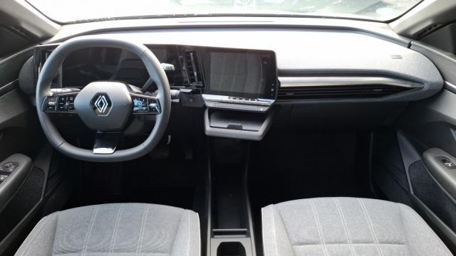 Renault Mégane E-Tech image 1