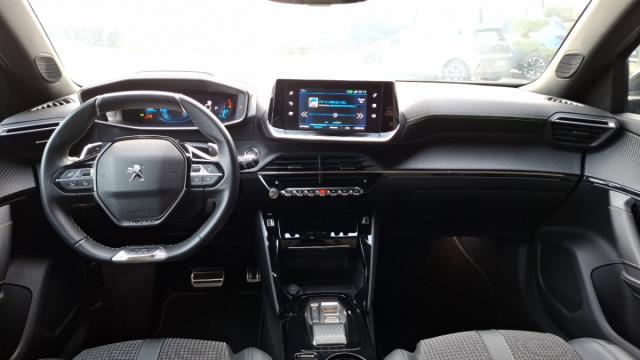 Peugeot 2008 image 1