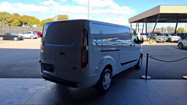 Ford Transit Custom image 8