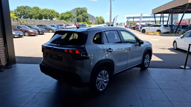 Suzuki S-Cross image 8