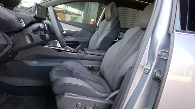 Peugeot 5008 image 6