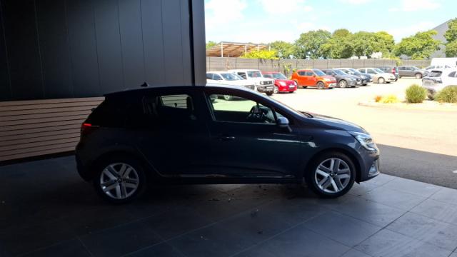 Renault Clio image 8