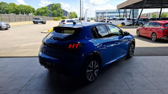 Peugeot 208 image 1