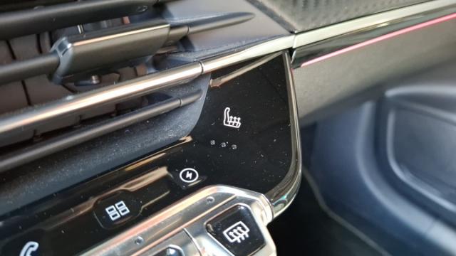 Peugeot 208 image 8