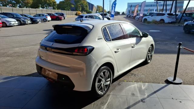 Peugeot 208 image 3