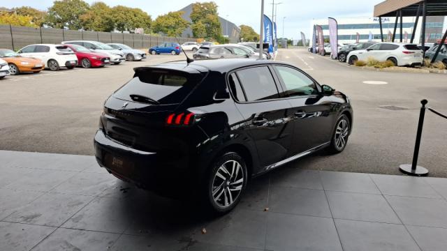 Peugeot 208 image 3