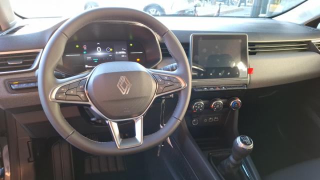 Renault Clio image 6