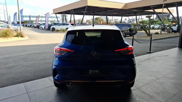 Renault Clio image 2