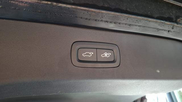 Lynk & Co 01 image 8