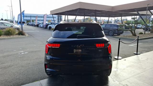 Lynk & Co 01 image 3