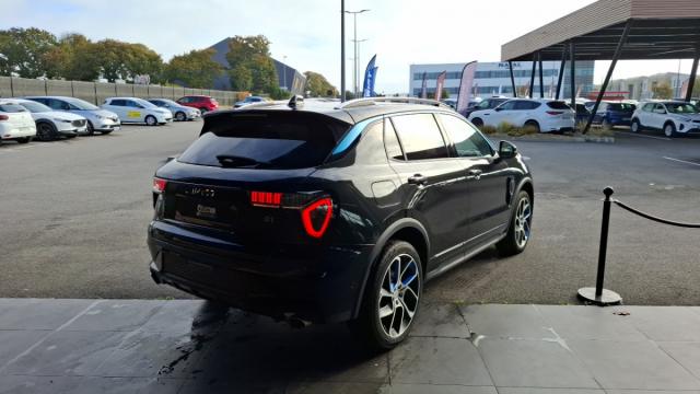 Lynk & Co 01 image 7