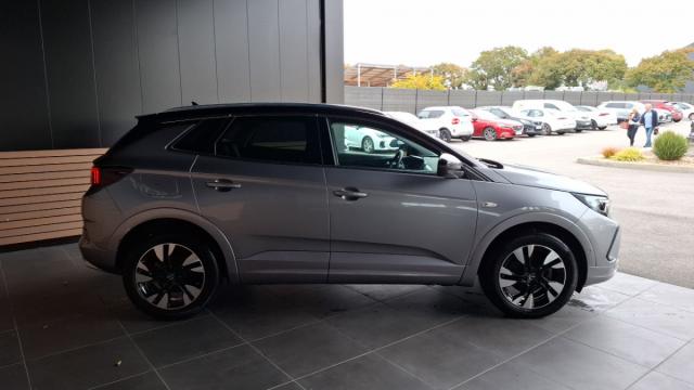 Opel Grandland image 8