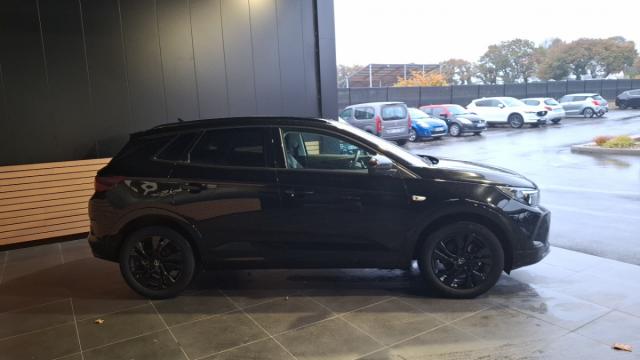 Opel Grandland image 1