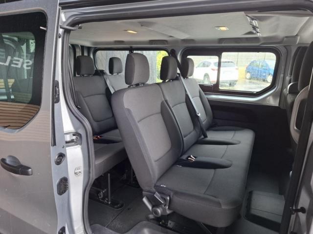 Renault Trafic image 1