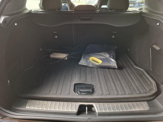 Lynk & Co 01 image 5