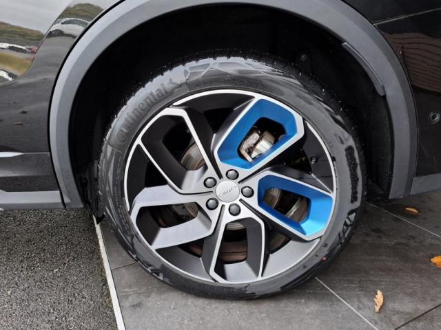 Lynk & Co 01 image 8