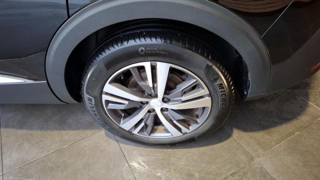 Peugeot 5008 image 8