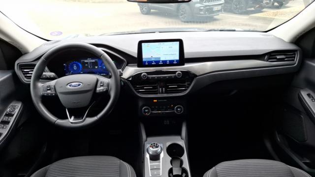 Ford Kuga image 2