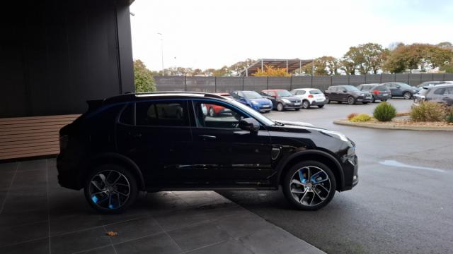 Lynk & Co 01 image 7