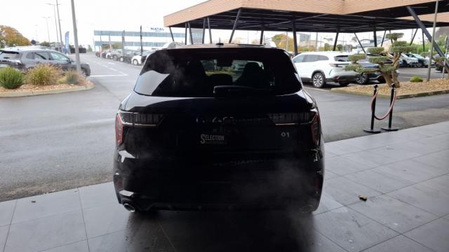 Lynk & Co 01 image 9