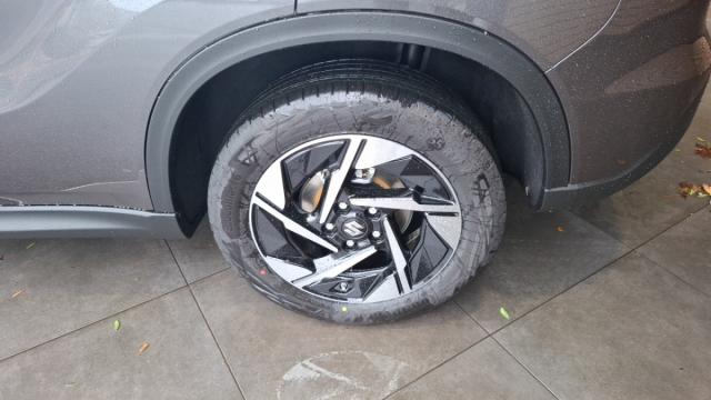 Suzuki Vitara image 4