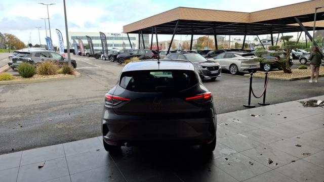 Renault Clio image 1