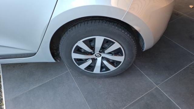 Renault Clio image 9