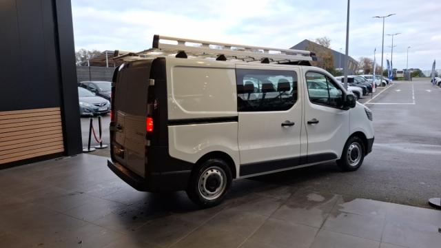 Renault Trafic image 9