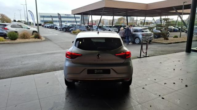 Renault Clio image 1