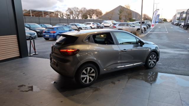 Renault Clio image 9