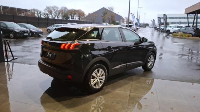 Peugeot 3008 image 2