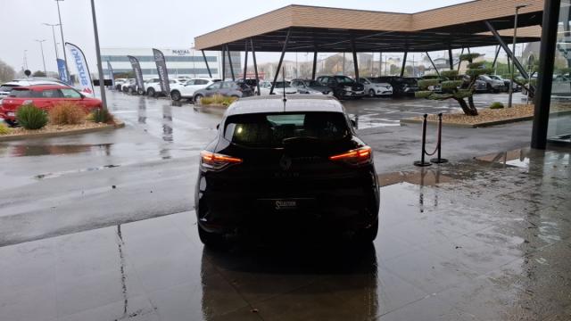 Renault Clio image 2