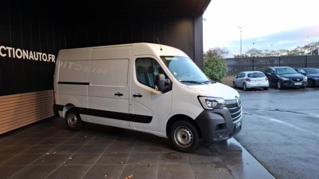 Renault Master image 2