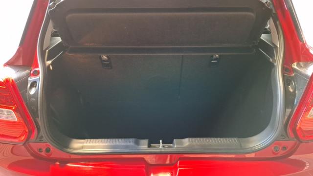 Suzuki Swift image 6