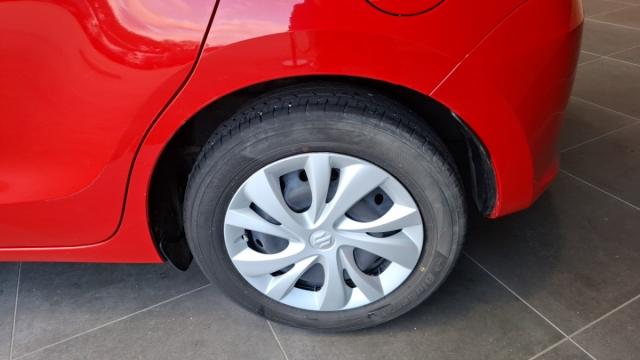 Suzuki Swift image 9