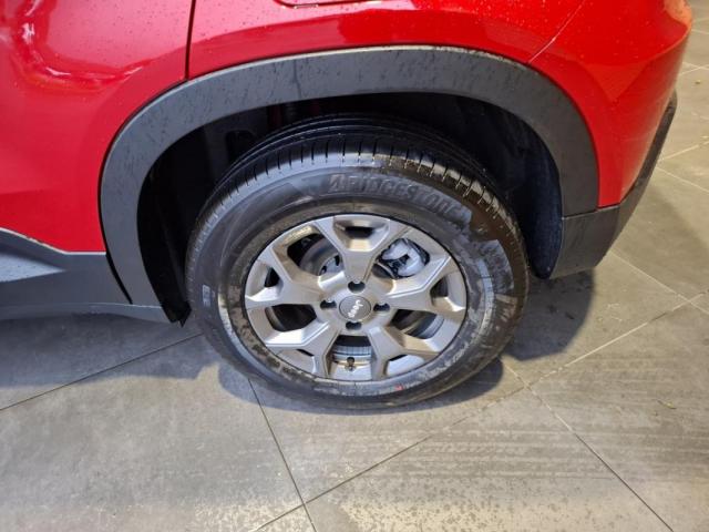 Jeep Avenger image 9